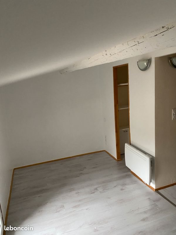 Maison à louer, 37m², La Livinière