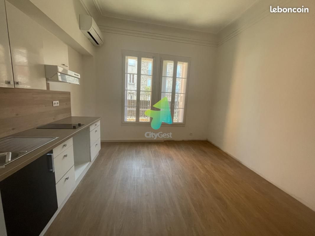 Appartement à louer, 28m², Le Boulou
