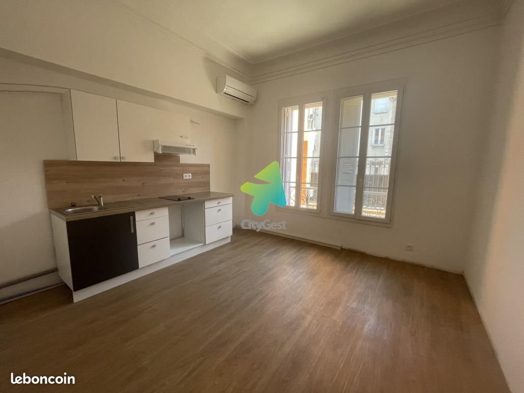 Appartement à louer, 28m², Le Boulou