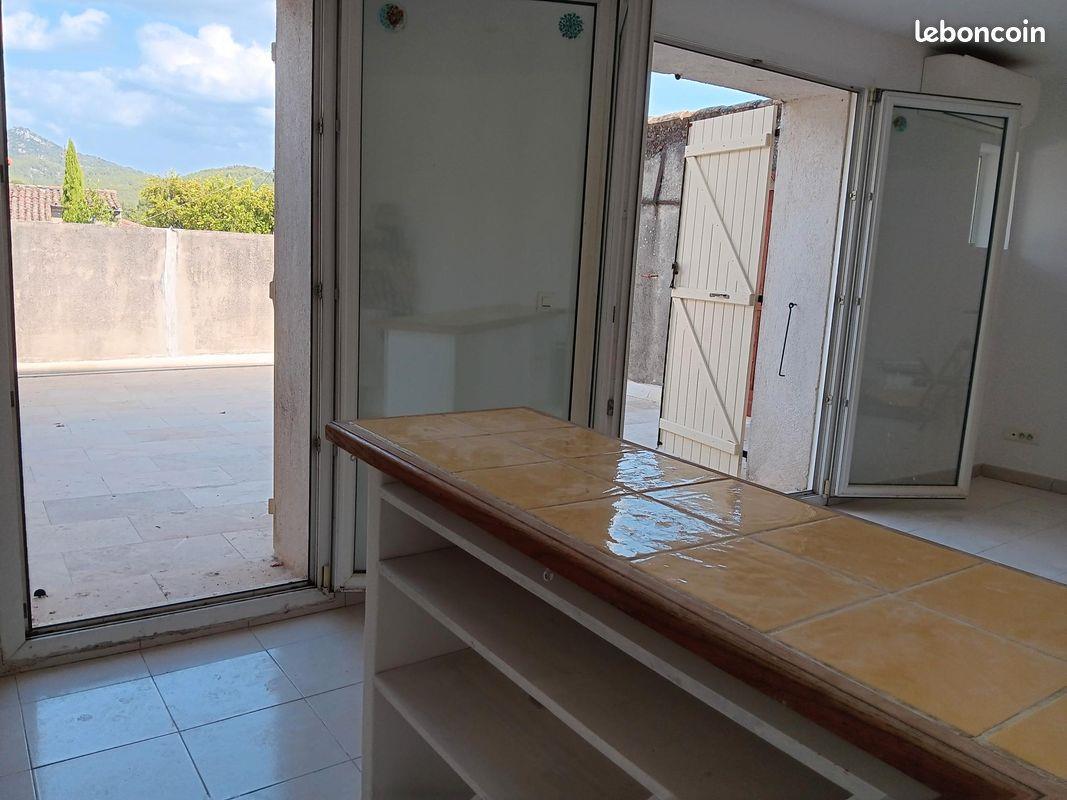 Appartement à louer, 109m², Cuges-les-Pins