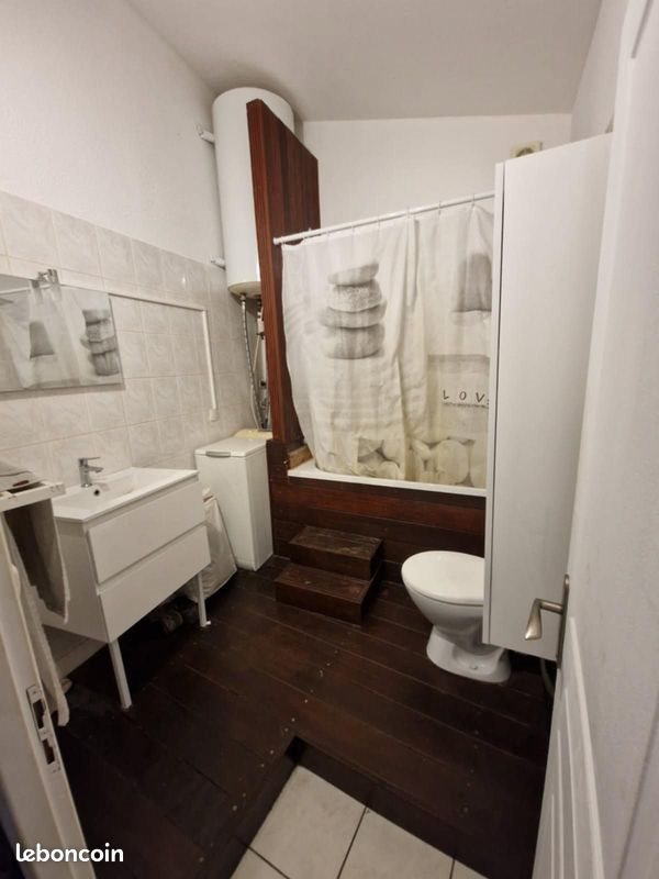 Appartement à louer, 45m², Poussan