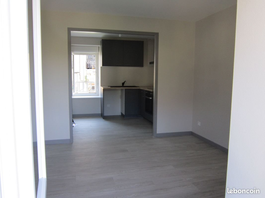 Appartement à louer, 45m², Saint-Martin-de-Valamas