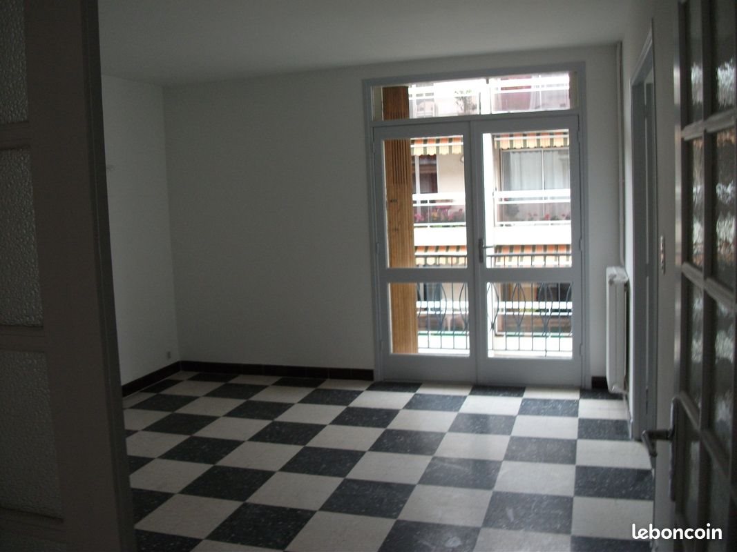Appartement à louer, 63m², Nîmes