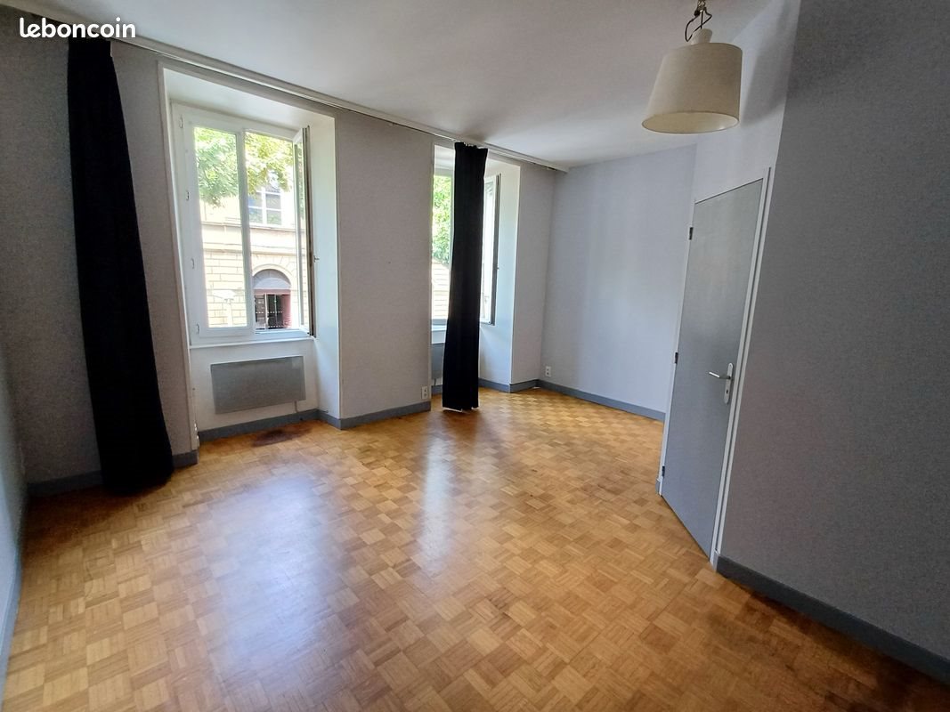 Appartement à louer, 50m², Millau