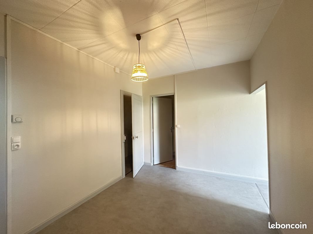 Appartement à louer, 37m², Pont-Saint-Vincent