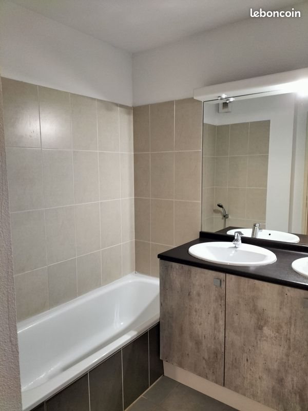 Appartement à louer, 62m², Lunel