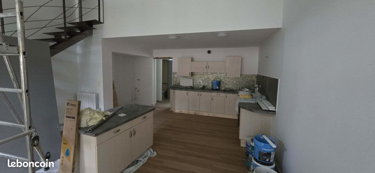 Appartement à louer, 70m², Nîmes