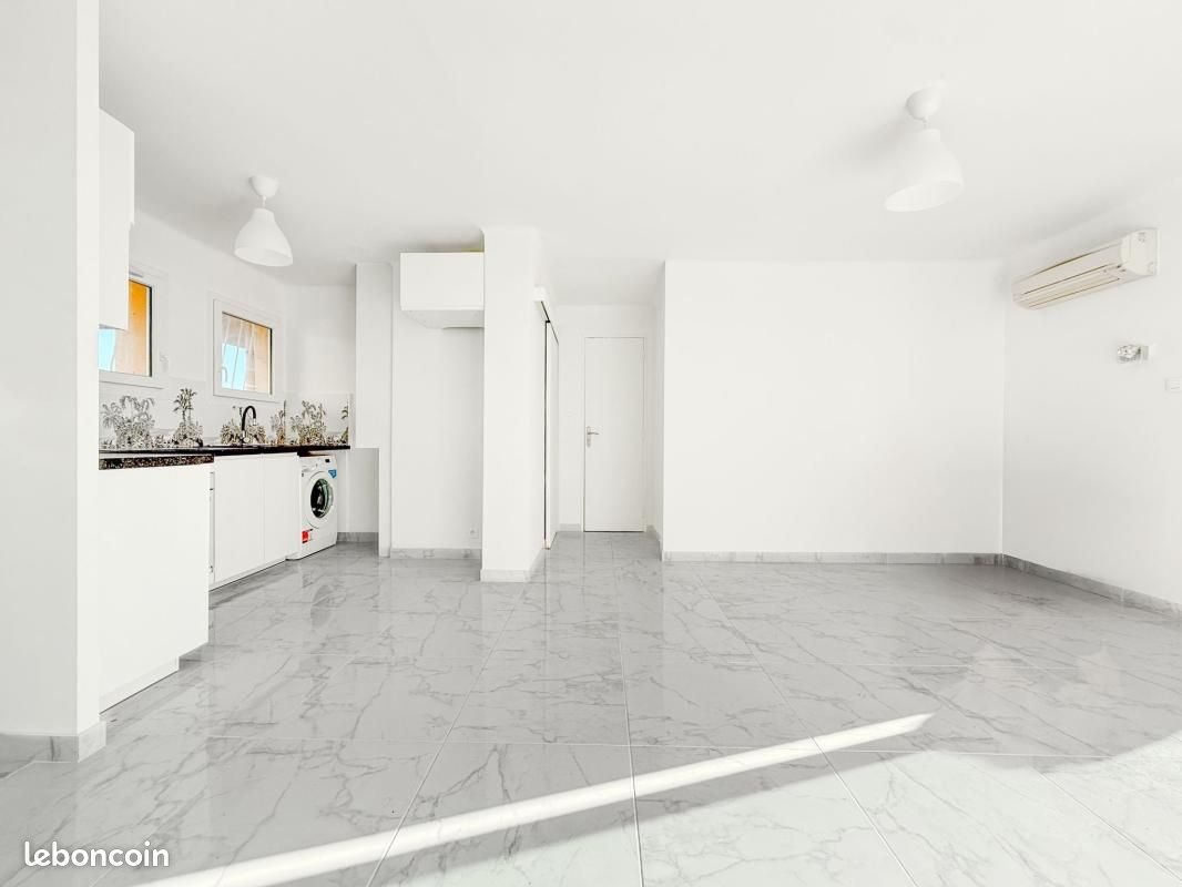 Appartement à louer, 67m², Nice