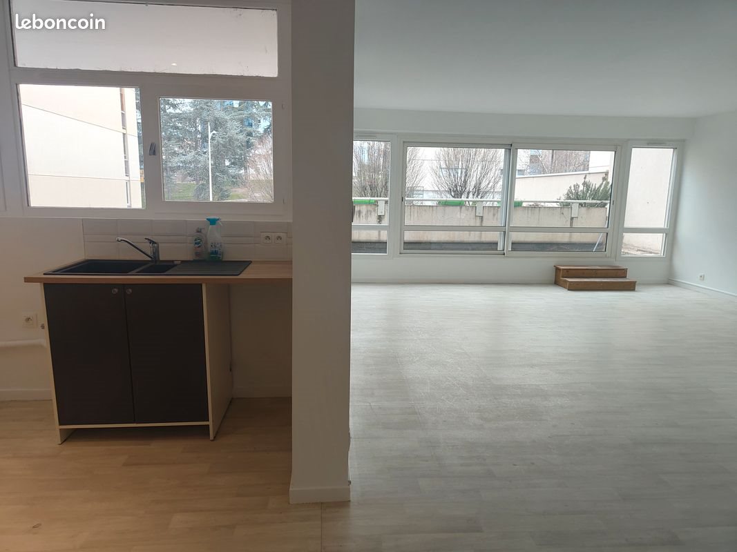 Appartement à louer, 90m², Firminy
