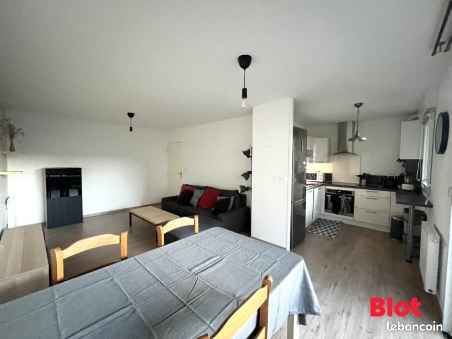 Appartement à louer, 69m², Chantepie