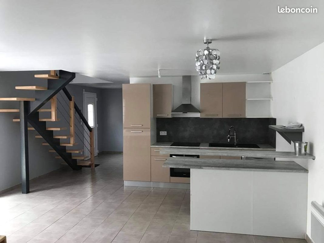 Maison à louer, 103m², Saint-Rémy-Boscrocourt