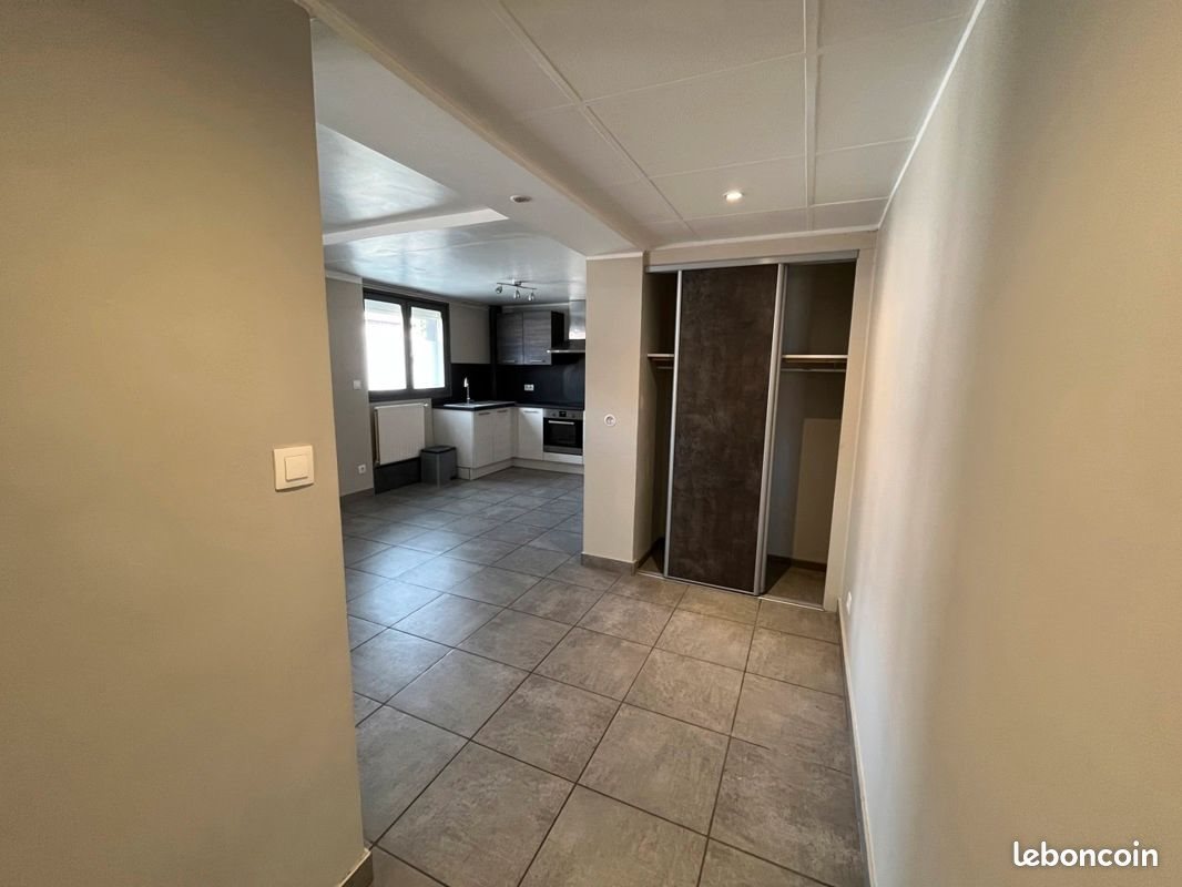 Appartement à louer, 60m², Genech