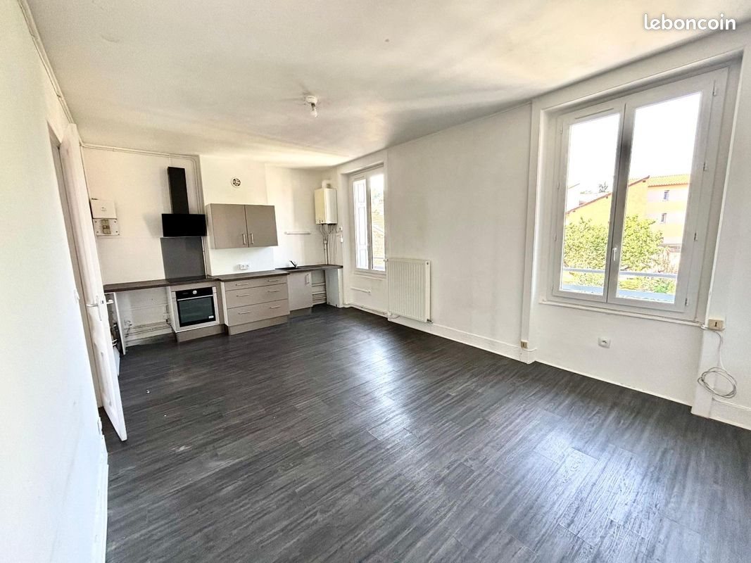 Appartement à louer, 40m², Roche-la-Molière