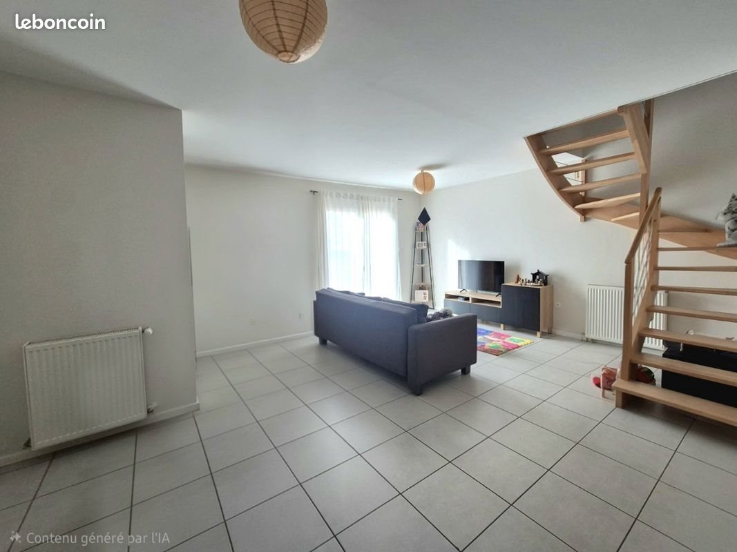 Maison à louer, 4m², Lescar