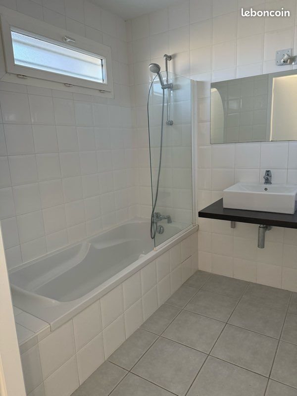 Maison à louer, 104m², Vérines