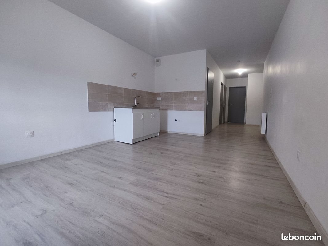 Appartement à louer, 62m², Beaurepaire