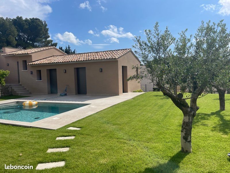 Maison à louer, 140m², Rochefort-du-Gard