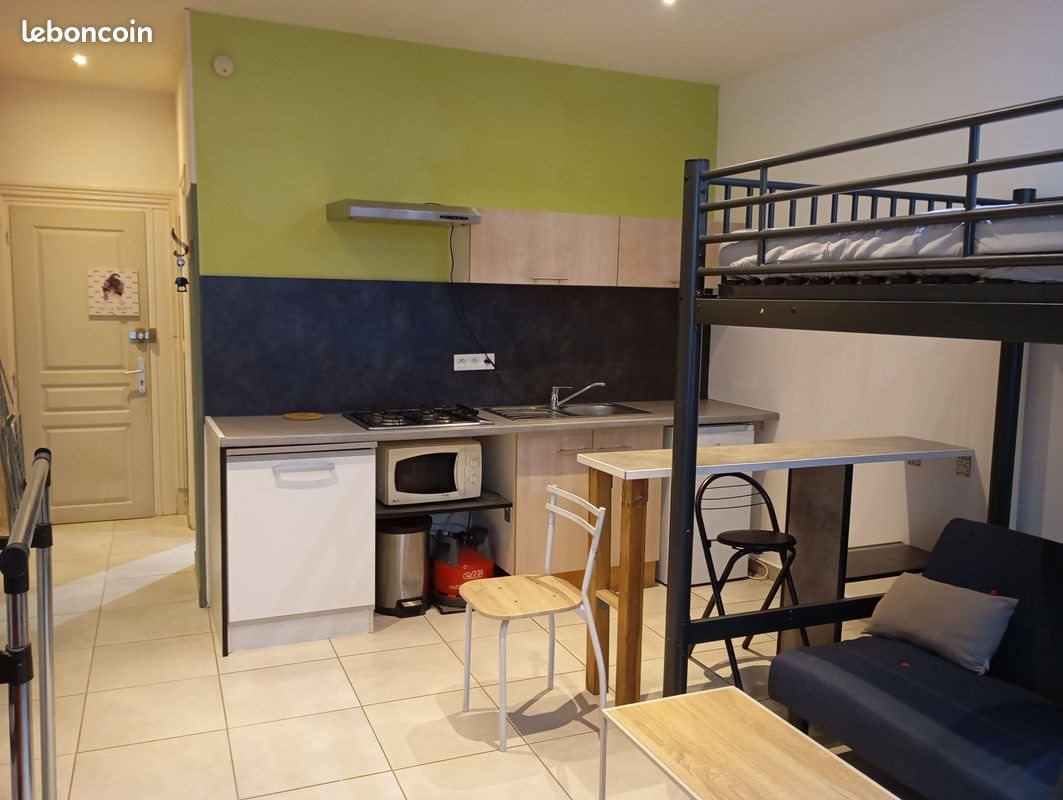 Appartement à louer, 24m², Aubenas