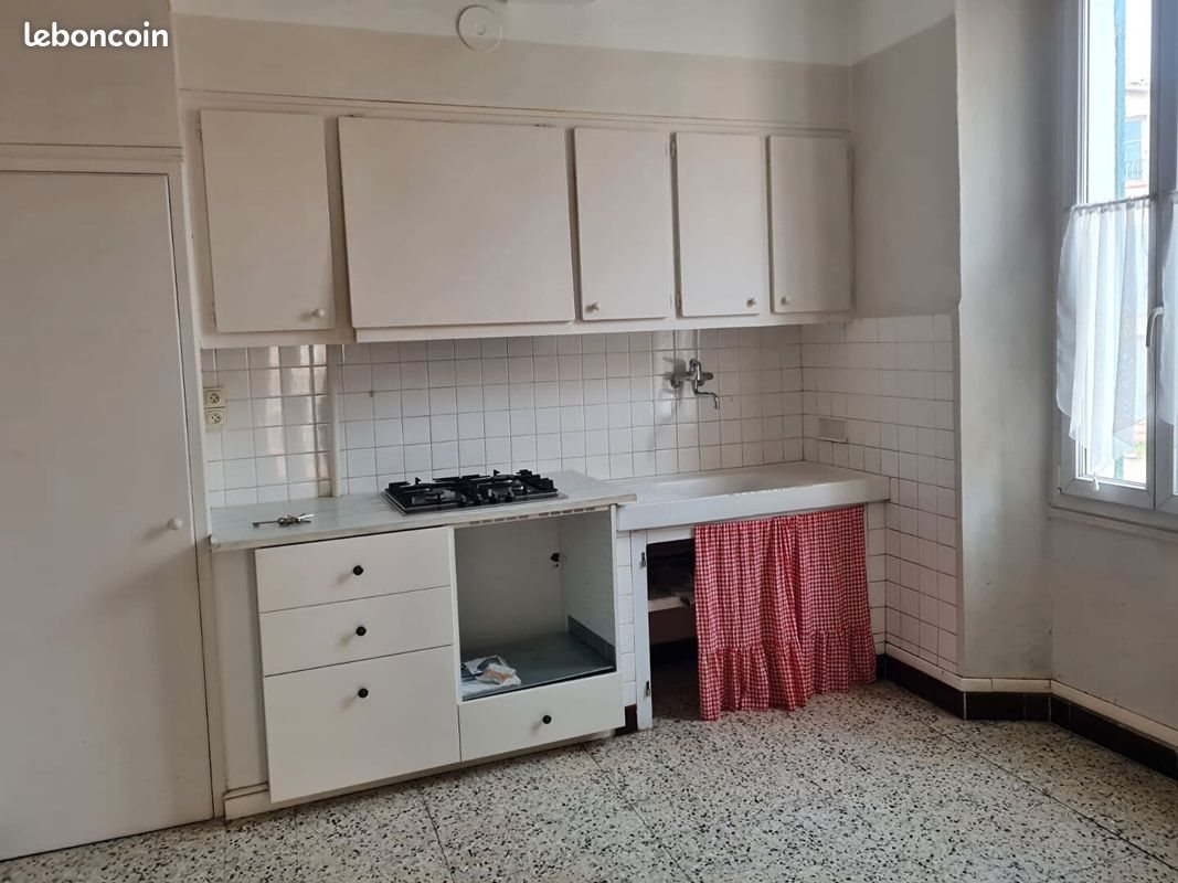 Appartement à louer, 54m², Trets