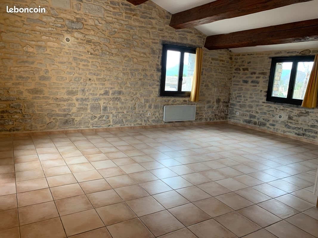 Appartement à louer, 67m², Claret