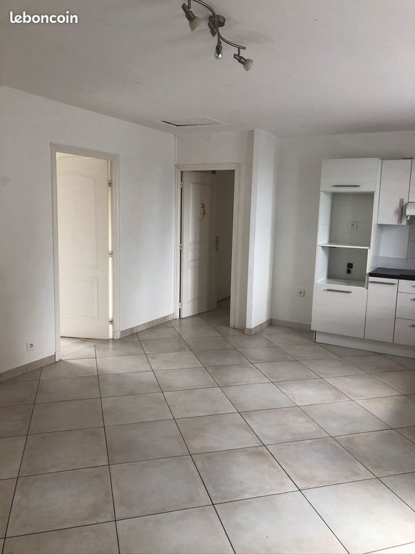 Appartement à louer, 75m², Castagniers