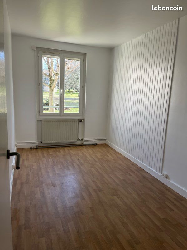 Appartement à louer, 47m², Civens
