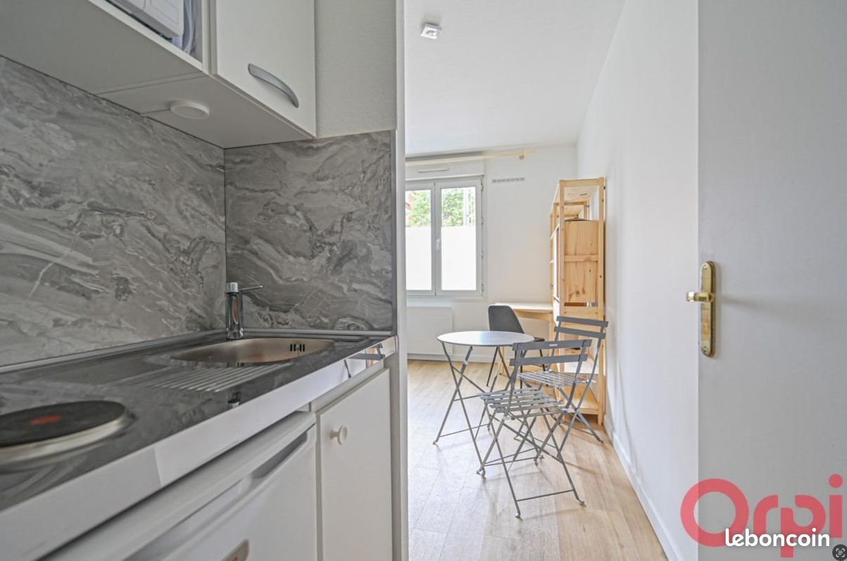 Appartement à louer, 19m², Paris 20ème