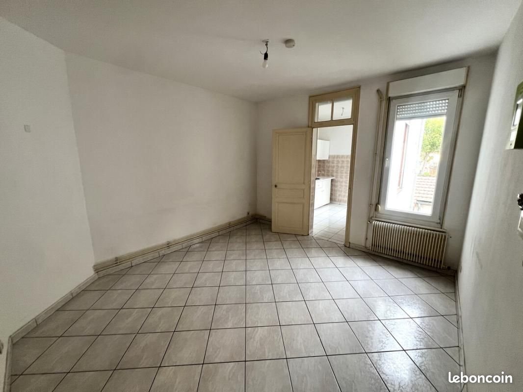 Appartement à louer, 38m², Reims