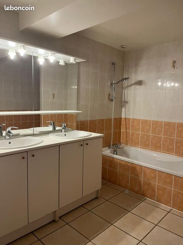 Appartement à louer, 110m², Montlebon