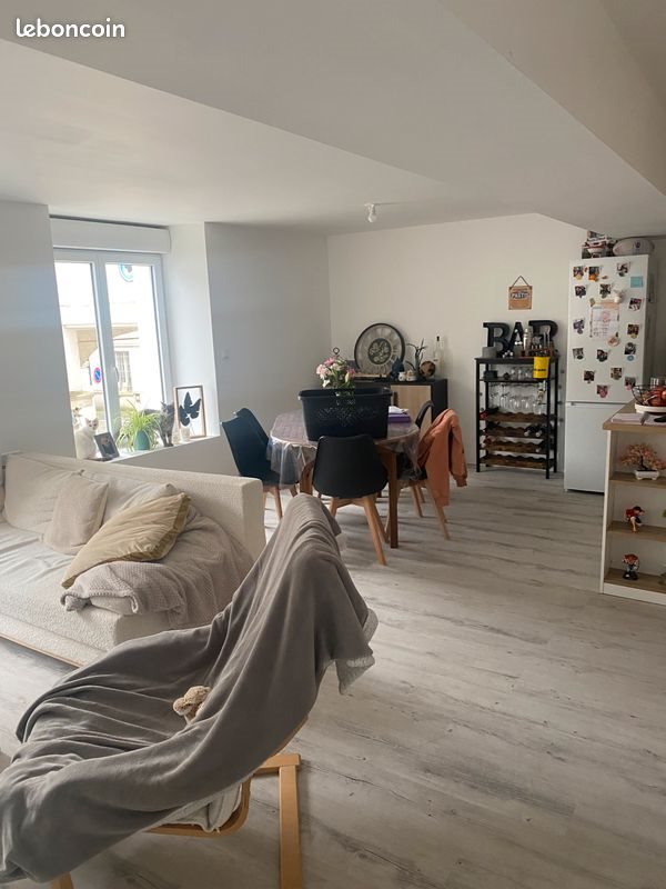 Appartement à louer, 70m², Candé