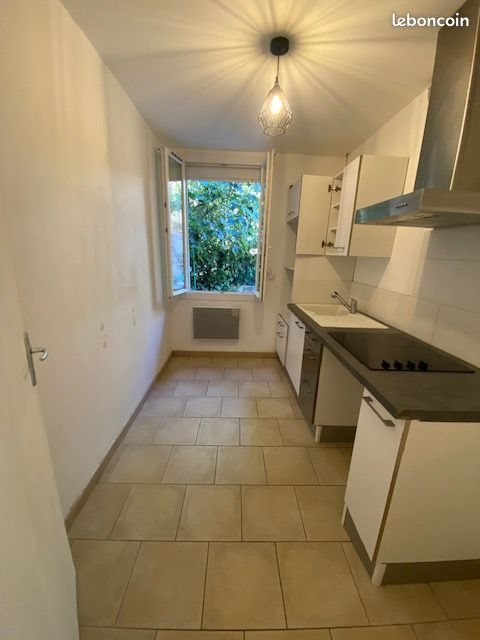 Appartement à louer, 42m², Saint-Cannat