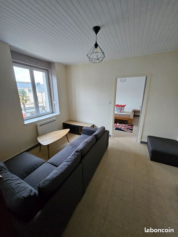 Appartement à louer, 45m², Châteauneuf-du-Faou