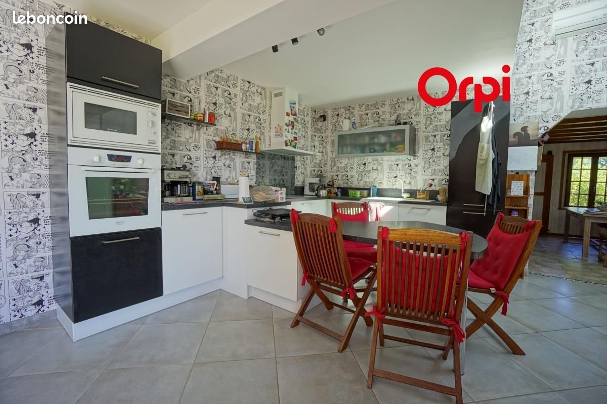 Maison à louer, 179m², Bernay