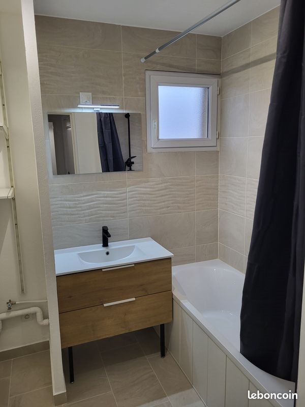 Appartement à louer, 56m², Alès