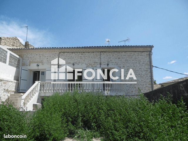 Appartement à louer, 27m², Nîmes