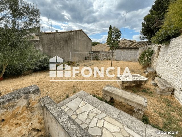 Appartement à louer, 27m², Nîmes