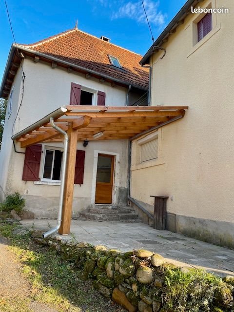 Maison à louer, 70m², Laval-de-Cère