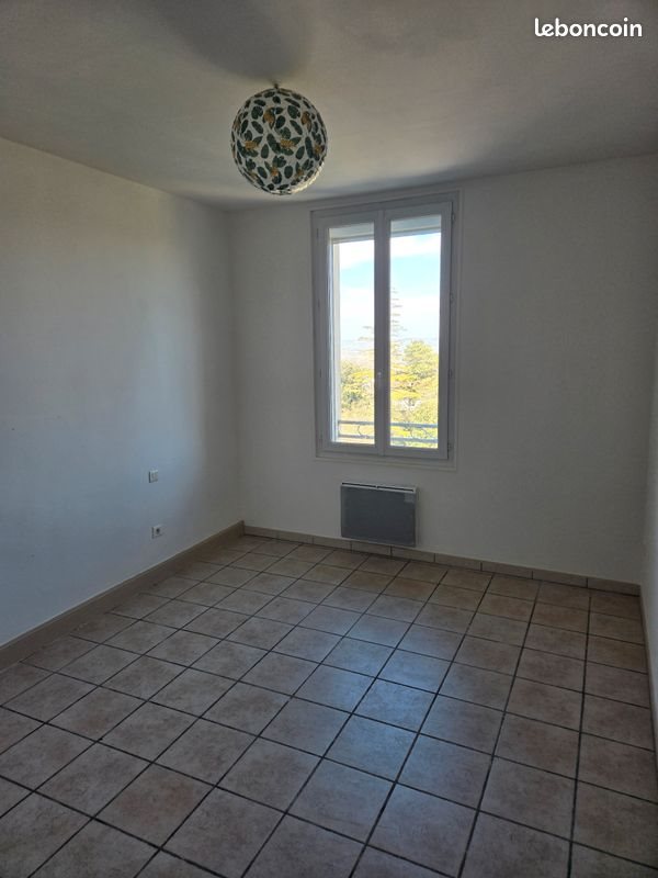 Appartement à louer, 90m², Revel