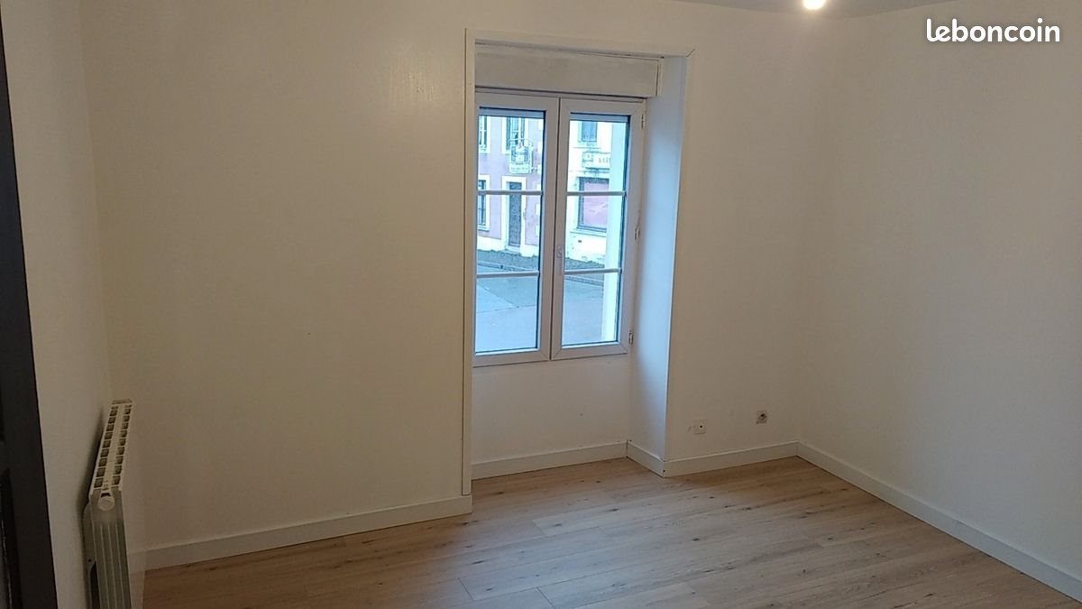 Appartement à louer, 40m², Neufchâtel-en-Saosnois