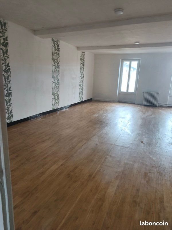 Maison à louer, 249m², Mirebeau