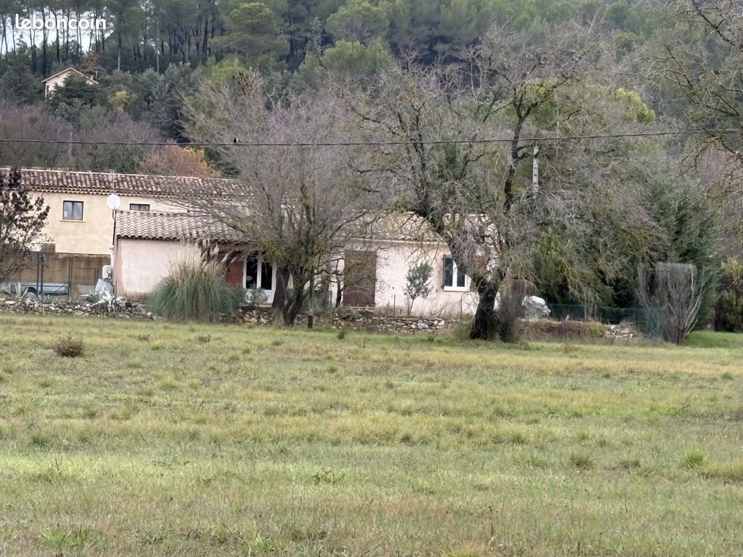 Maison à louer, 104m², Brignoles