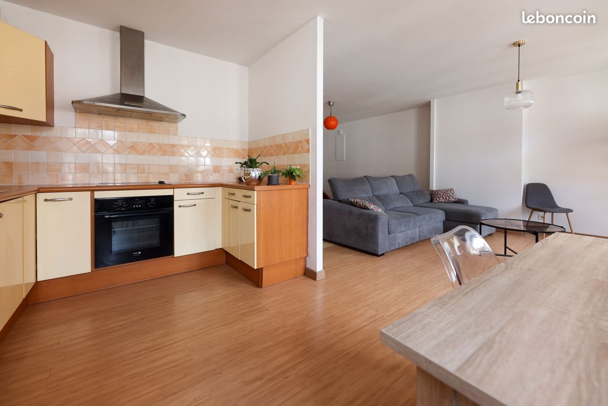 Appartement à louer, 80m², Lons-le-Saunier