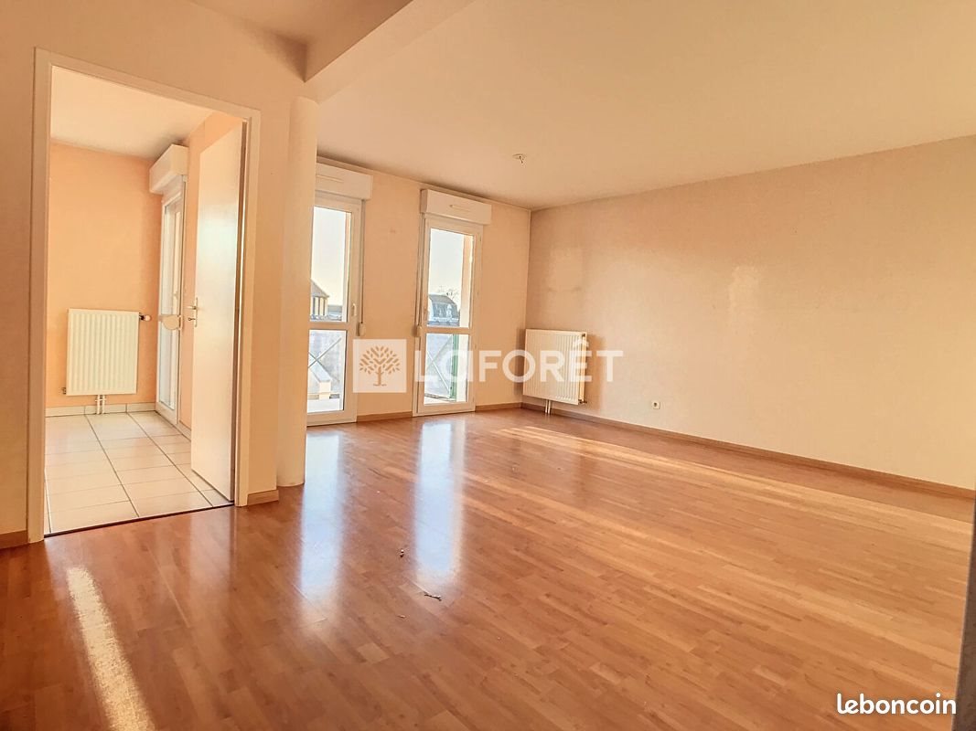 Appartement à louer, 68m², Saint-Memmie