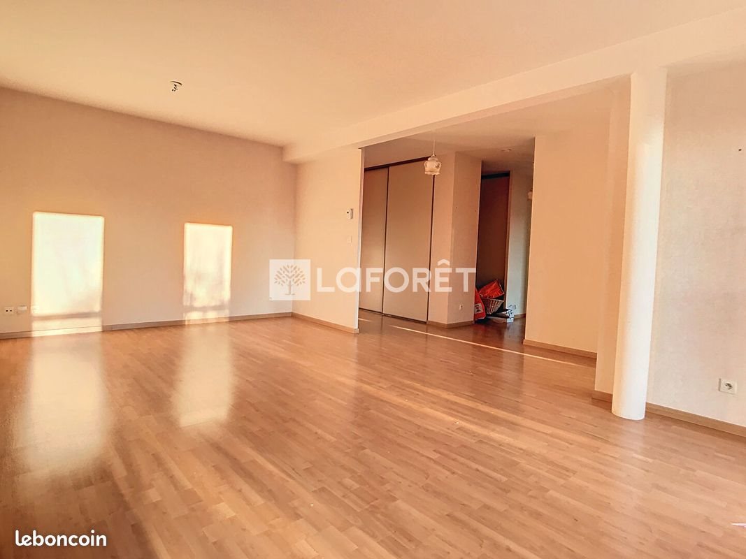 Appartement à louer, 68m², Saint-Memmie