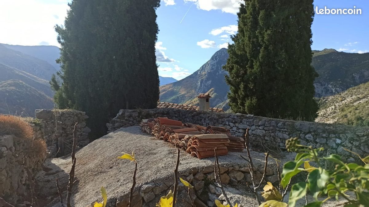 Maison à vendre, 95m², Sigale