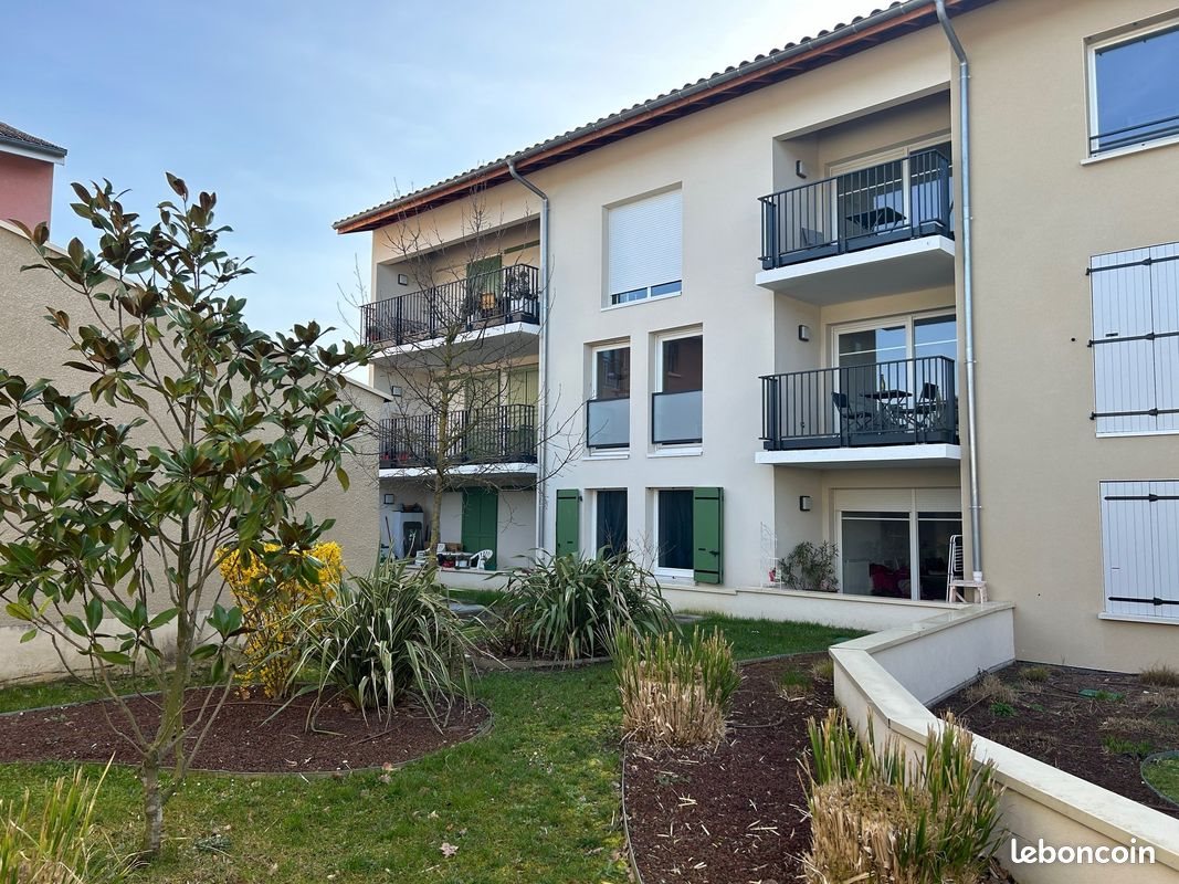 Appartement à louer, 42m², Villieu-Loyes-Mollon