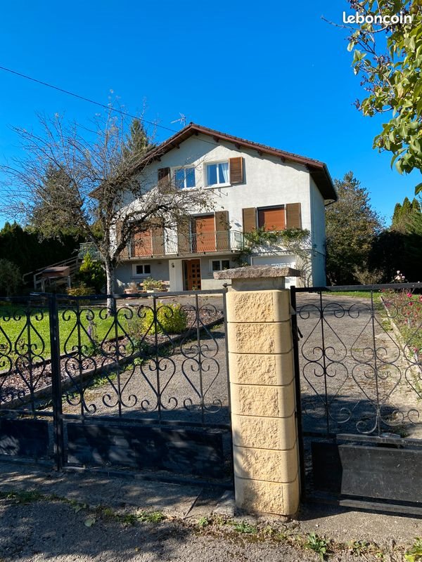 Maison à vendre, 177m², Saint-Gorgon-Main