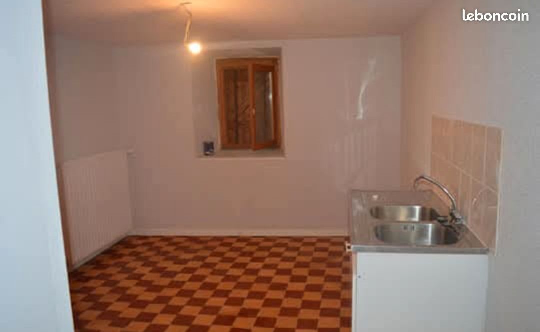 Maison à louer, 80m², Dontreix
