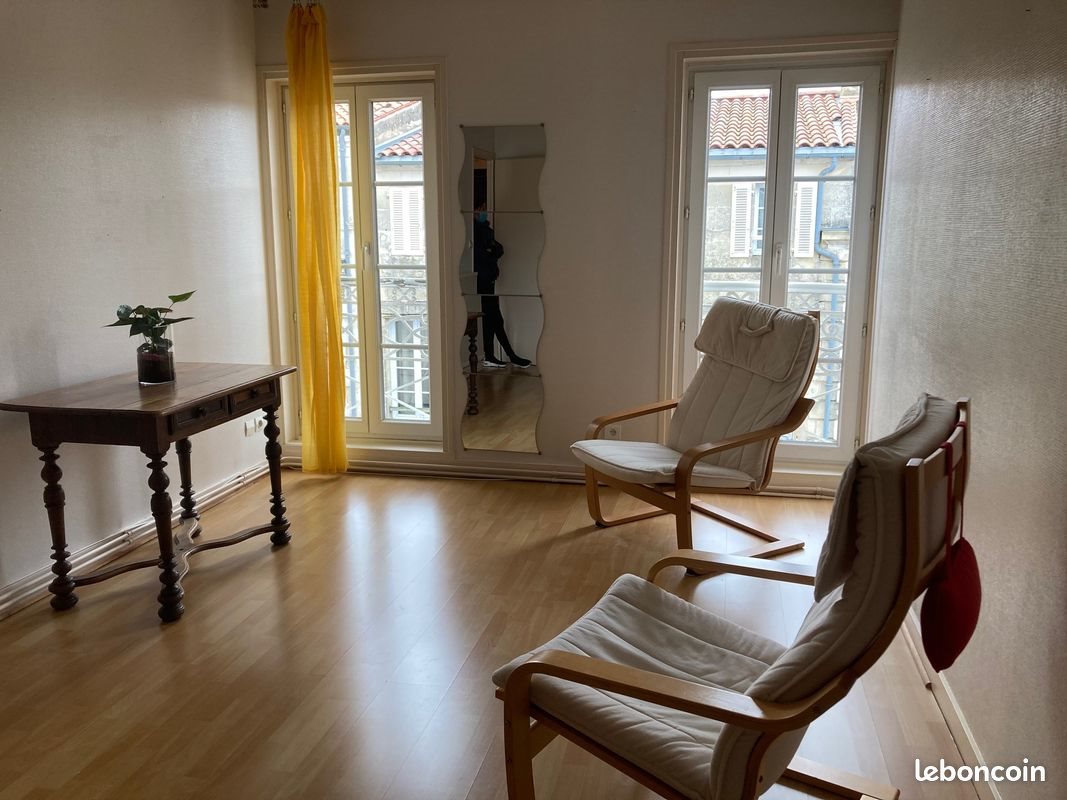 Appartement à louer, 100m², Rochefort