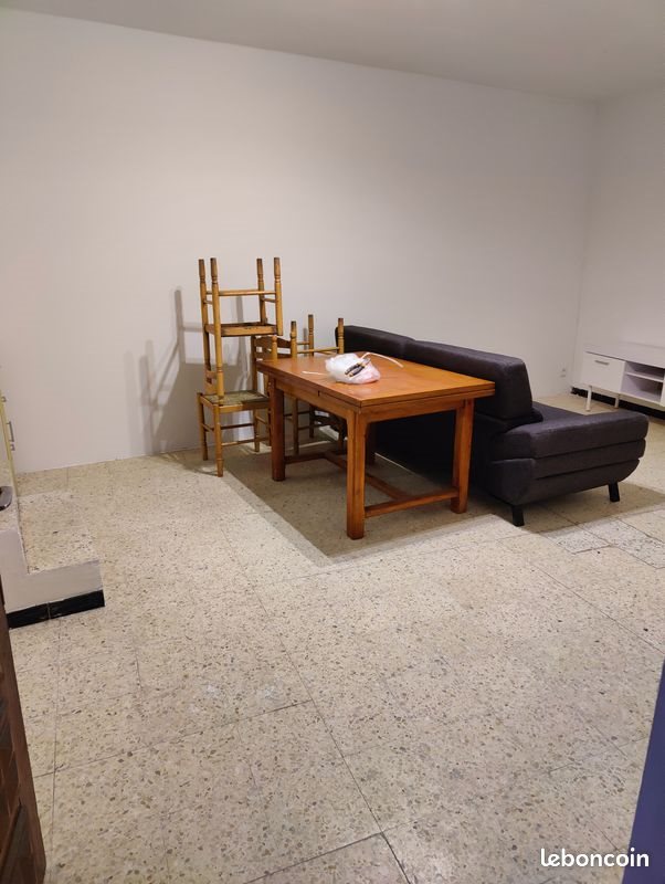 Appartement à louer, 47m², Nîmes